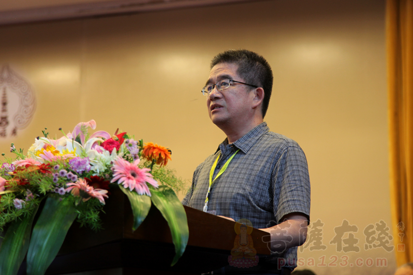 山东大学哲学与社会发展学院副院长王新春认为儒释道三教的碰撞与融合