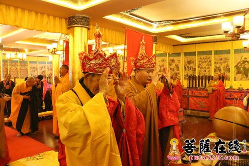 五台山龙泉寺悲明老和尚,五台山龙泉寺住持伽行法师拈香主法