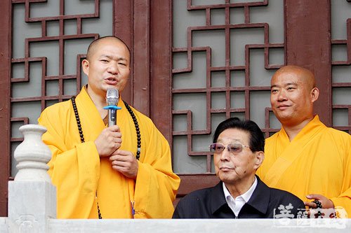 冥阳两利《慈悲梁皇宝忏》功德法会"在安徽省凤阳县城区龙兴古寺院