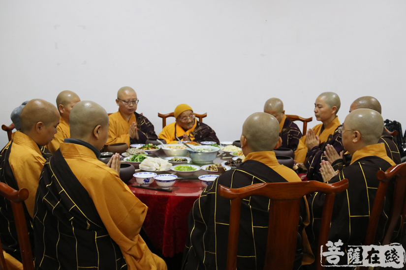 【高清图集】抚州大金山寺传授三坛大戒法会:请尊证十