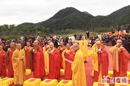 福清黄檗山万福寺举行大雄宝殿上梁法会