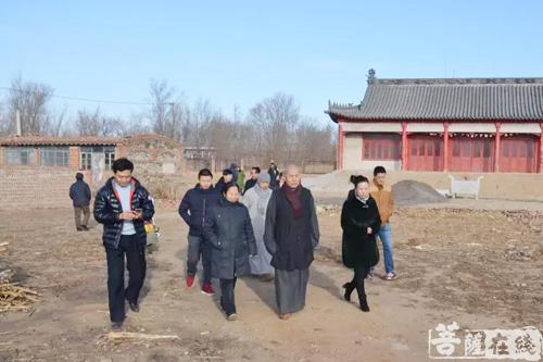 佛教-锦州市佛教协会会长道极大和尚慰问黑山宗教群体