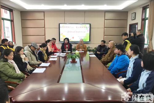 慈善-情暖腊八 上海洪福寺举行施粥慈善公益活动