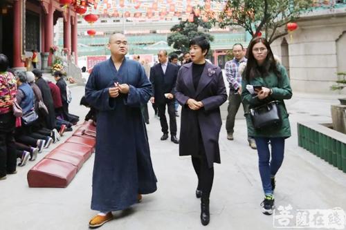 杜梅-佛山市禅城区委常委统战部领导一行访问仁寿寺