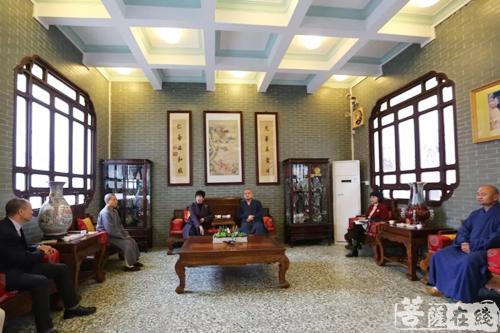 杜梅-佛山市禅城区委常委统战部领导一行访问仁寿寺