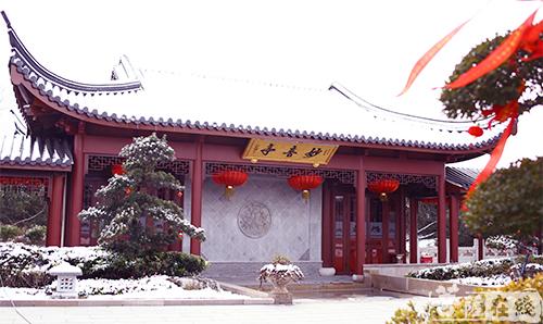 摄影-终盼银装素裹 共赏沪上寺院雪景 摄影-终盼银装素裹 共赏沪上寺院雪景