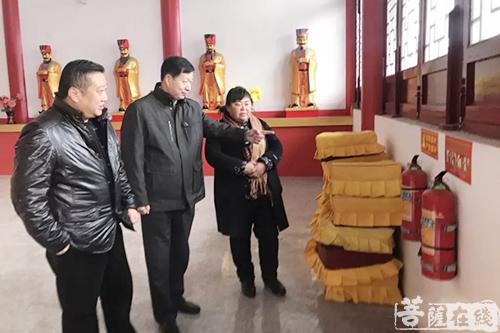 佛教-泗阳县民宗局和县佛教协会前往学城寺安全检查工作