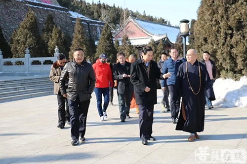 烟台市宗教局孙国斌局长一行前往南山禅寺调研