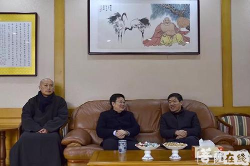 周伟文-江苏省宗教局副局长周伟文一行看望无相长老