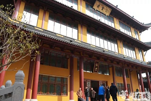 佛教-上海市民宗委、市佛协领导赴寿安寺检查春节开放工作