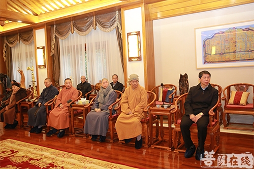 佛教-广州市委常委卢一先一行赴大佛寺进行春节慰问