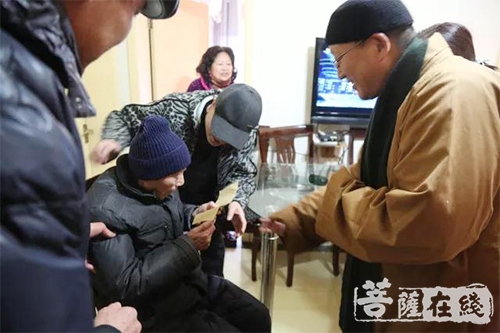 宁国-敬老爱老 宁国禅寺春节走访慰问困难家庭