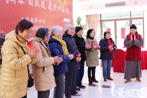 佛教-2018“迎新春 送温暖 献爱心”活动在上海龙华古寺举行