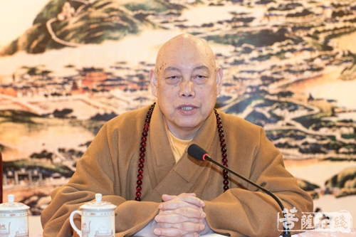 普陀山-普陀山普济禅寺举行全体僧众、职工大会