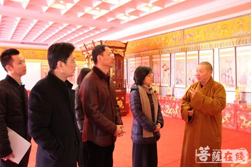上海闵行区委常委、统战部部长李红珍一行莅临七宝教寺