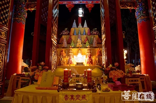 鸡足山-云南鸡足山九莲寺举行新年供诸天法会