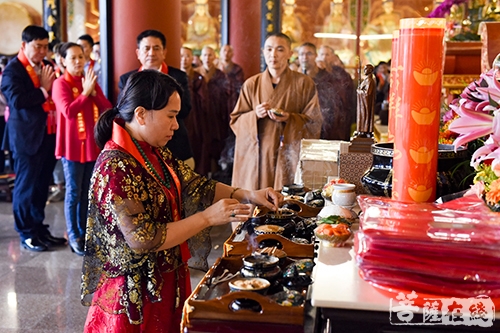 潮商-弘扬传统文化 潮商赴珠海普陀寺过别样新春