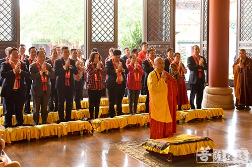 潮商-弘扬传统文化 潮商赴珠海普陀寺过别样新春