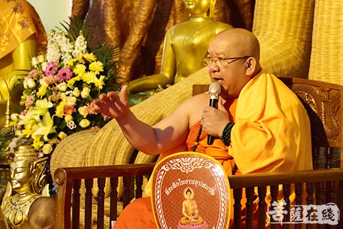 佛教-西双版纳总佛寺举行2018年集体出家仪式