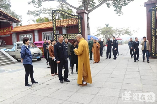 梵天寺-厦门同安区领导一行赴梵天寺进行消防安全检查