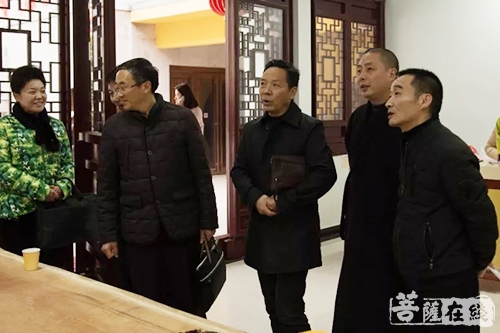 崇福-崇川区政协俞汉林主席一行赴崇福禅寺视察