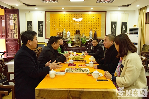 崇福-崇川区政协俞汉林主席一行赴崇福禅寺视察