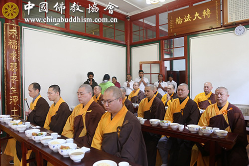 广济寺-斯里兰卡驻华大使一行赴北京广济寺供斋