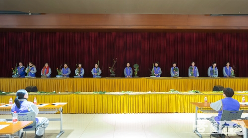 文化-身依七塔 手植善因——七塔禅寺举办首届佛前供花培训