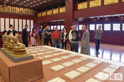 佛教-当代岭南书画四大家廖强参访珠海普陀寺