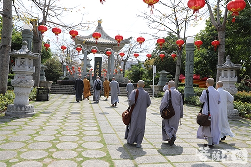 佛教-广西佛教协会副会长湛空法师一行访问广东尼众佛学院与元山寺