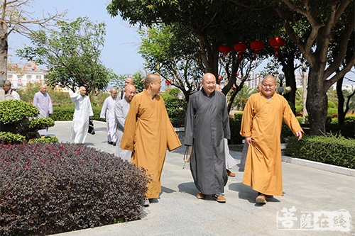 佛教-广西佛教协会副会长湛空法师一行访问广东尼众佛学院与元山寺