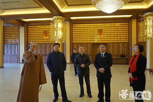 佛教-浙江省委统战部副部长楼炳文一行赴寿圣寺考察指导