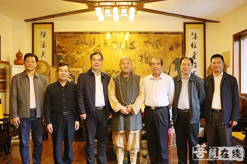 佛教-广西自治区政协副秘书长刘迎春一行赴龙华古寺调研