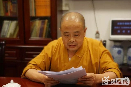 佛教-成都市佛教界观看十三届全国人大一次会议闭幕会