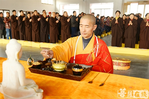 菏泽-山东菏泽三源寺举行释迦牟尼佛出家日法会