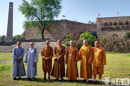 佛教-汉中市南郑区佛协赴革命纪念馆缅怀革命先辈