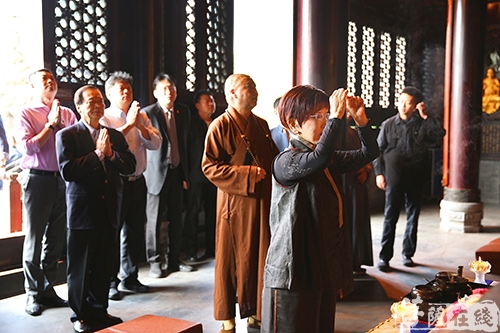 大慈恩寺-中国国民党前主席洪秀柱一行参礼大慈恩寺