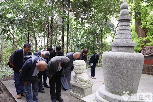 佛教-广西龙华古寺举行巨赞法师文化传承座谈会