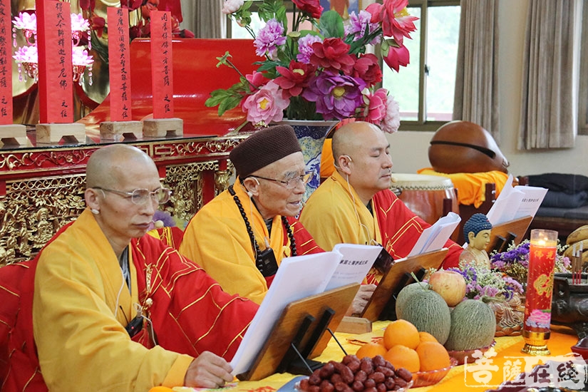 【高清图集】安徽褒禅寺传授三坛大戒法会之正授菩萨戒,在家居士授
