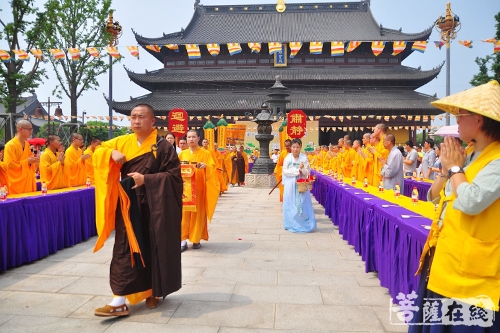 佛教-心静闻妙法 静心抄佛经——苏州重元寺举行母亲节感恩抄经法会