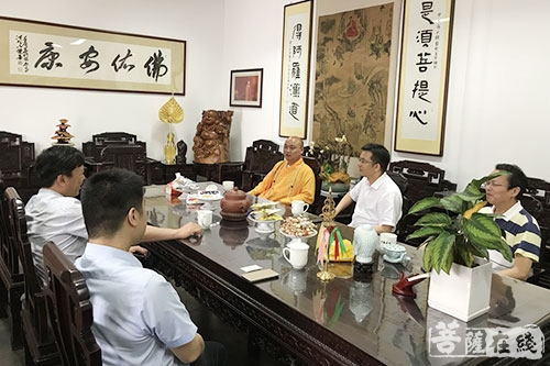 佛教-柯桥区组织部长孙彦一行视察绍兴安康寺