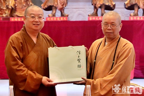 佛教-湖北省佛教代表团赴江苏重点寺院考察 心澄会长热情接待