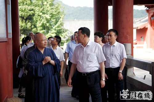 佛教-湖北省委统战部部长尔肯江莅临四祖寺调研