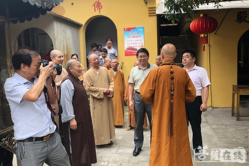 佛教-慧庆大和尚率安徽省佛协调研团赴铜陵调研寺院去商业化问题