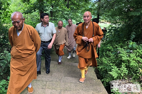 佛教-慧庆大和尚率安徽省佛协调研团赴铜陵调研寺院去商业化问题