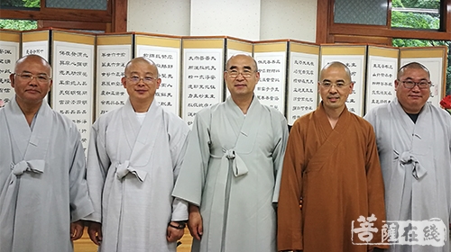 佛教-湖北当阳玉泉禅寺方丈道伟大和尚应邀参访韩国寺院