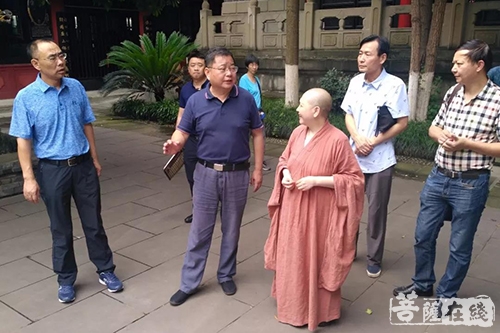 佛教-南昌市委统战部副部长梁超伟一行赴成都佛教寺院调研