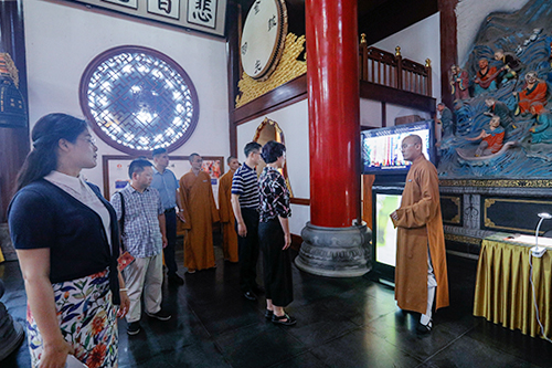 法华寺-杭州市委常委佟桂莉一行赴湖州法华寺参观指导