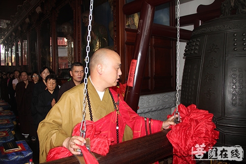 佛教-柯桥安康寺举行戊戌年四十九天撞钟法会暨地藏孝亲法会熏坛仪式