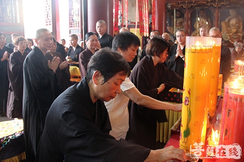 佛教-柯桥安康寺举行戊戌年四十九天撞钟法会暨地藏孝亲法会熏坛仪式